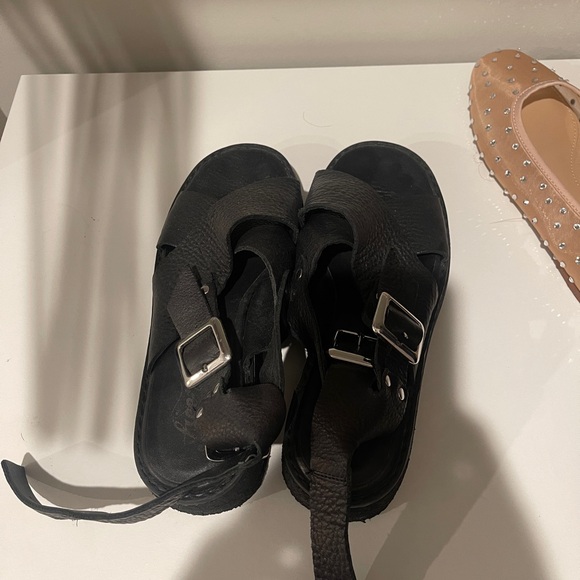 free people chunky leather sandals with ankle strap - Picture 3 of 3